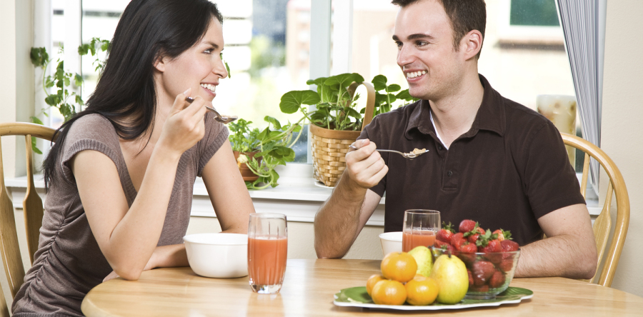 Eating Slowly Encourages Weight Loss